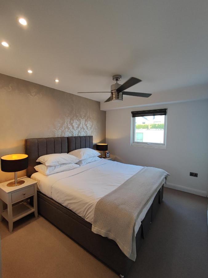 Modern 2 Bedroom Flat With Private Outdoor Terrace Лондон Экстерьер фото