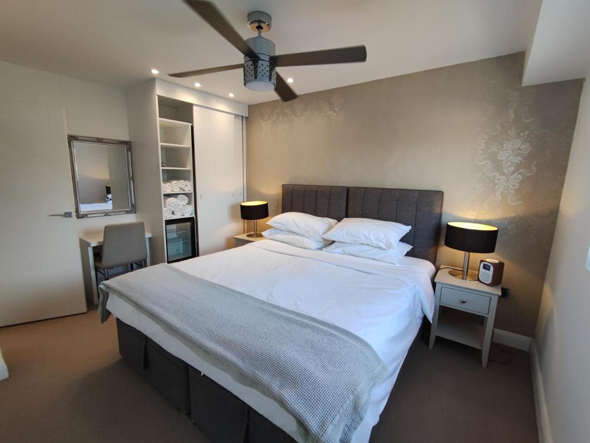 Modern 2 Bedroom Flat With Private Outdoor Terrace Лондон Экстерьер фото